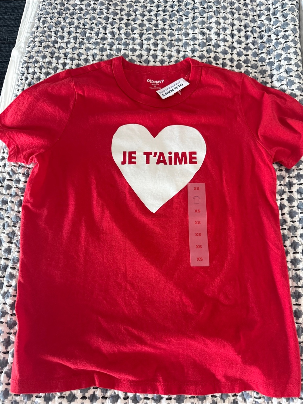 Old Navy Red 'Je T'aime' Heart Graphic Tee